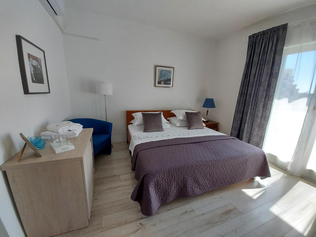Apartments And Rooms Villa Dona Makarska Exterior foto