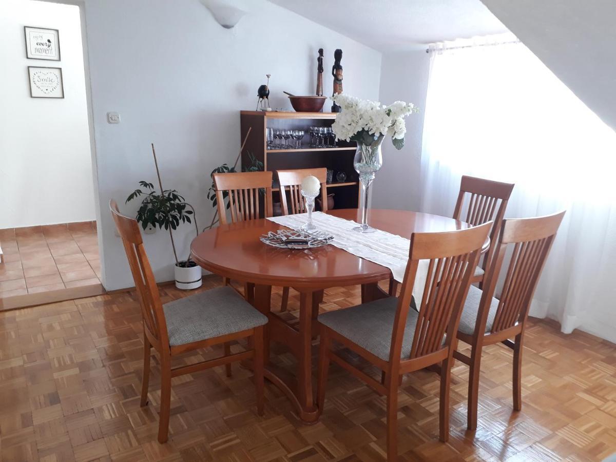 Apartments And Rooms Villa Dona Makarska Exterior foto